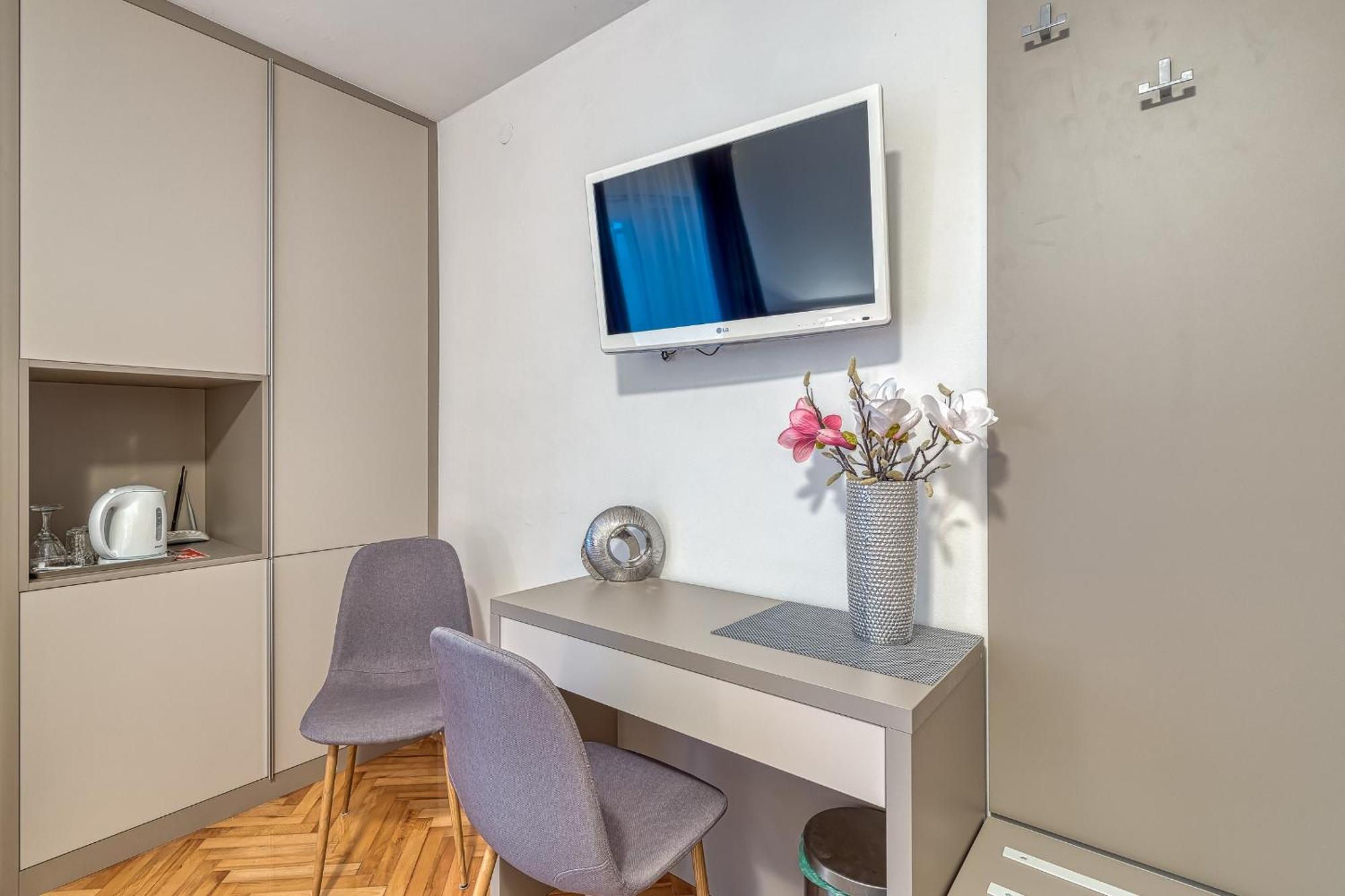 Ladavac Bed & Breakfast